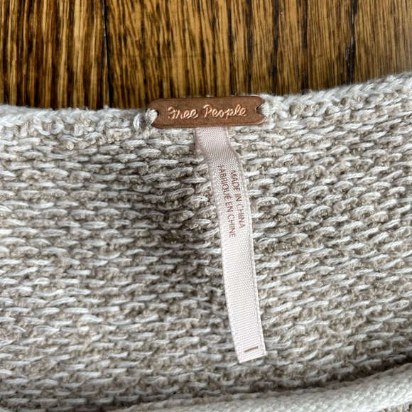 Top - Picture 4 of 5